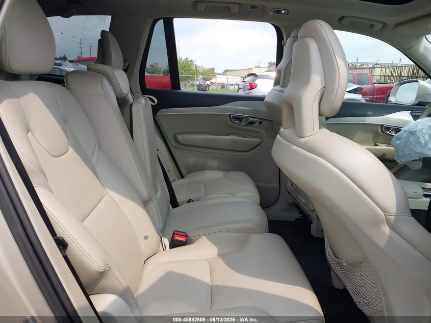 2016 Volvo Xc90 VIN YV4102XK2G1063870 IAAI salvage auction — NORMAL WEAR, Clear (Michigan), sold $2,675 on 2026-09-02 (photo 8)