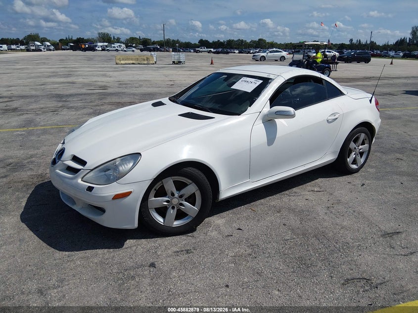 2006 Mercedes-benz Slk-klasse VIN WDBWK54F66F091697 IAAI salvage auction — NORMAL WEAR, Salvage (Florida), sold $400 on 2026-08-20 (photo 2)