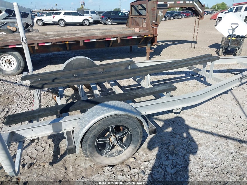 2019 Mclaren VIN 4LYBA2010KH006487 IAAI salvage auction — FRONT END, Original (Texas), sold $25 on 2026-09-01 (photo 4)