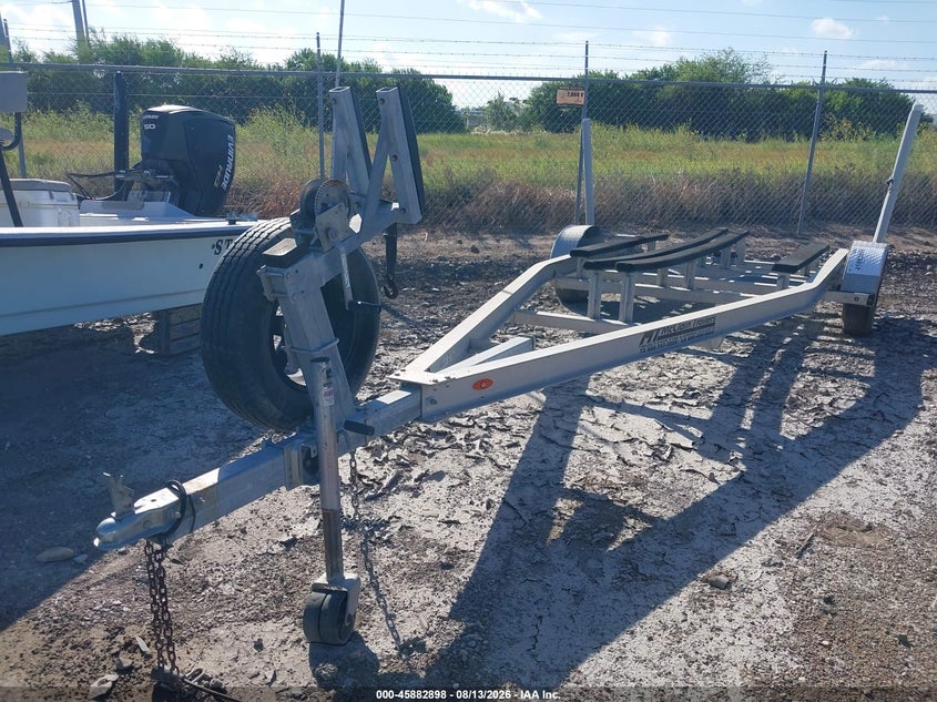 2019 Mclaren VIN 4LYBA2010KH006487 IAAI salvage auction — FRONT END, Original (Texas), sold $25 on 2026-09-01 (photo 6)