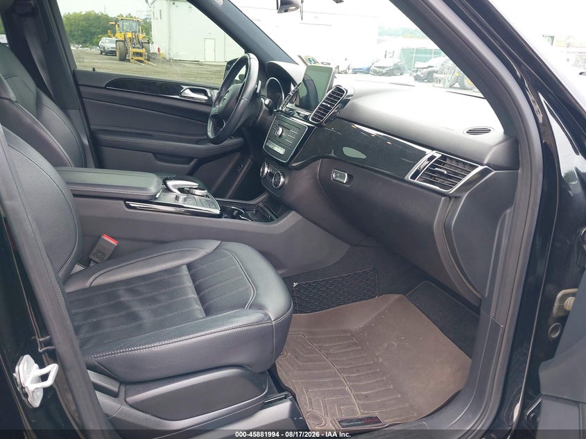 2018 Mercedes-benz Gle VIN 4JGDA5HB6JB052185 IAAI salvage auction — RIGHT SIDE, Salvage (Pennsylvania), sold $10,900 on 2026-08-28 (photo 5)