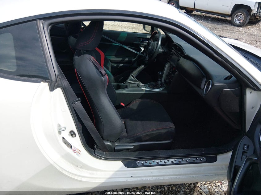 2013 Scion Fr-s VIN JF1ZNAA13D2712735 IAAI salvage auction — NORMAL WEAR, Clear (Arkansas), sold $700 on 2026-10-08 (photo 5)