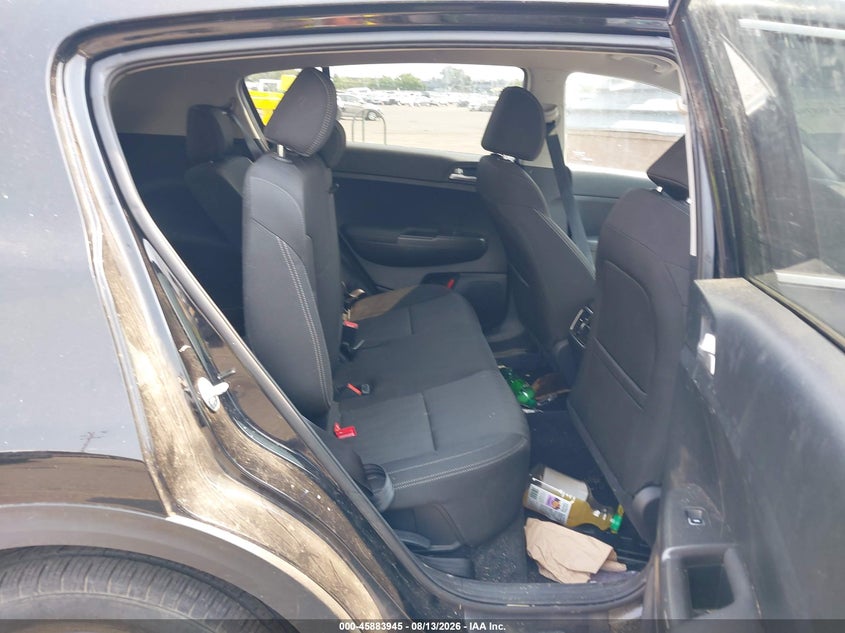 2021 Kia Sportage VIN KNDPMCAC7M7943559 IAAI salvage auction — BIOHAZARD/CHEMICAL, Salvage (Oregon), sold $5,300 on 2026-08-21 (photo 8)