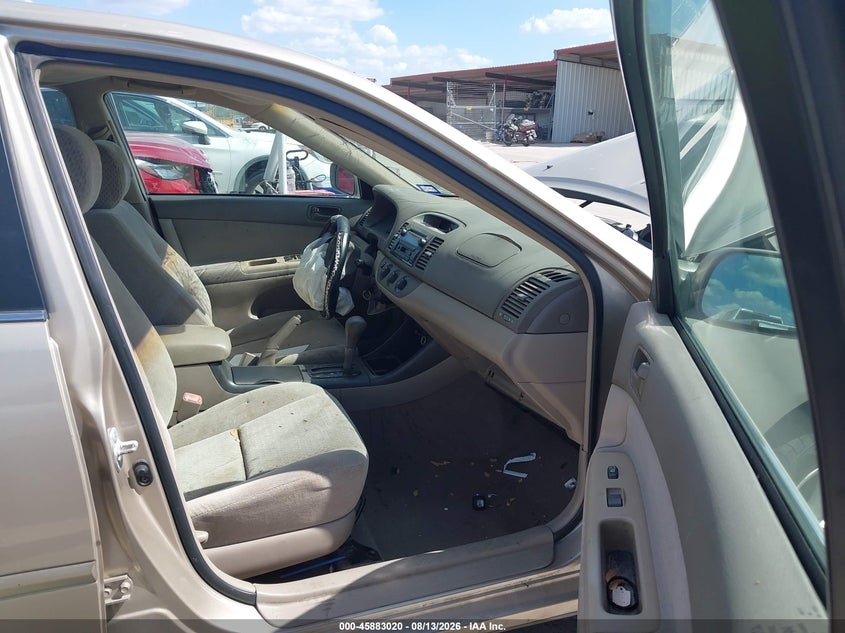 2004 Toyota Camry VIN 4T1BE32K54U939133 IAAI salvage auction — ENGINE DAMAGE, Original (Texas), sold $600 on 2026-08-26 (photo 5)