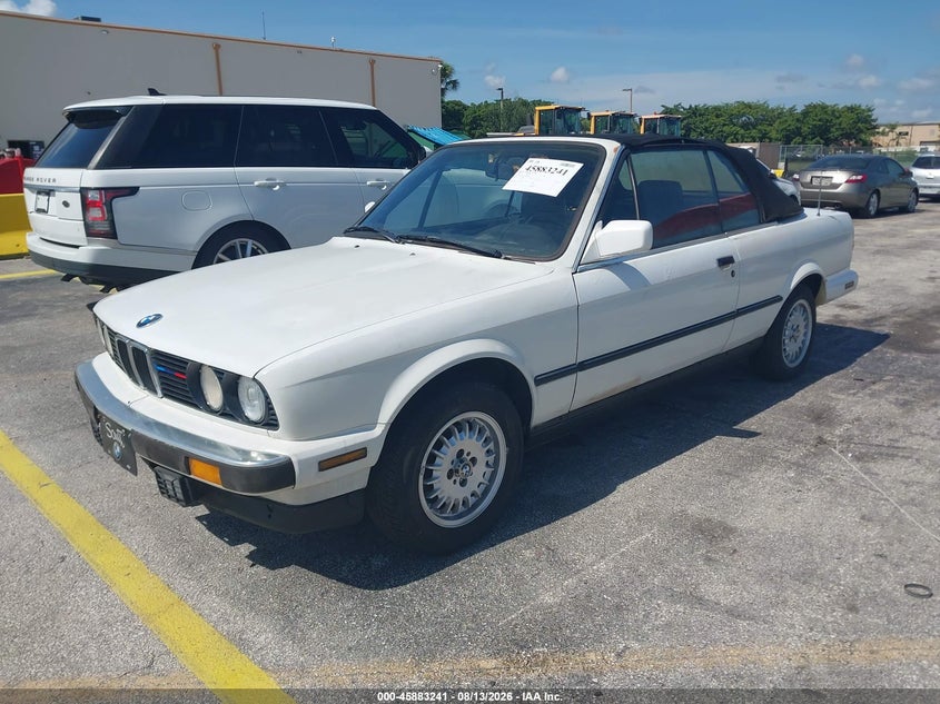 1989 BMW 3er VIN WBABB2306K8862022 IAAI salvage auction — NORMAL WEAR, Clear (Florida), sold $2,550 on 2026-08-20 (photo 2)