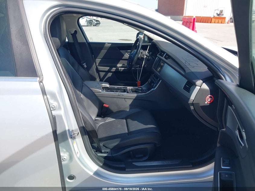 2017 Jaguar Xf VIN SAJBD4BV2HCY34778 IAAI salvage auction — FRONT END, Original (Texas), sold $2,300 on 2026-10-07 (photo 5)