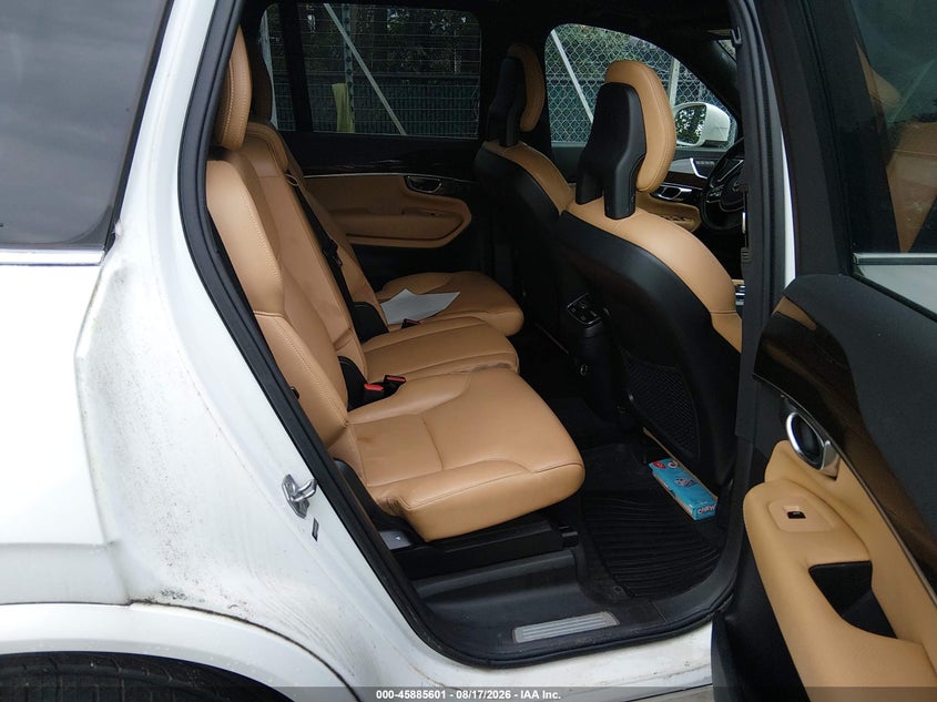 2016 Volvo Xc90 VIN YV4A22PK1G1045290 IAAI salvage auction — NORMAL WEAR, Clear (Virginia), sold $5,475 on 2026-08-20 (photo 8)
