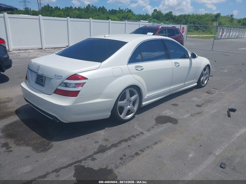2009 Mercedes-benz S class VIN WDDNG86X19A267617 IAAI salvage auction — NORMAL WEAR, Clear (Florida), sold $1,850 on 2026-08-17 (photo 4)