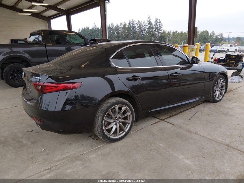 2017 Alfa romeo Giulia VIN ZARFAEDNXH7540099 IAAI salvage auction — LEFT SIDE, Wait Title, sold $4,550 on 2026-09-02 (photo 4)