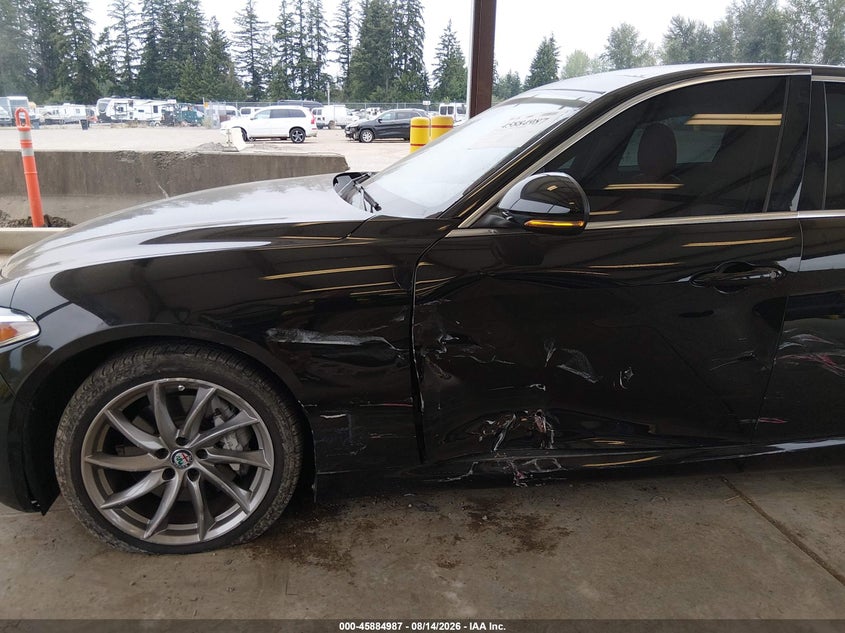 2017 Alfa romeo Giulia VIN ZARFAEDNXH7540099 IAAI salvage auction — LEFT SIDE, Wait Title, sold $4,550 on 2026-09-02 (photo 6)