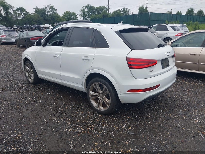 2015 Audi Q3 VIN WA1EFCFS4FR010415 IAAI salvage auction — NORMAL WEAR, Clear (New York), sold $2,400 on 2026-09-20 (photo 3)