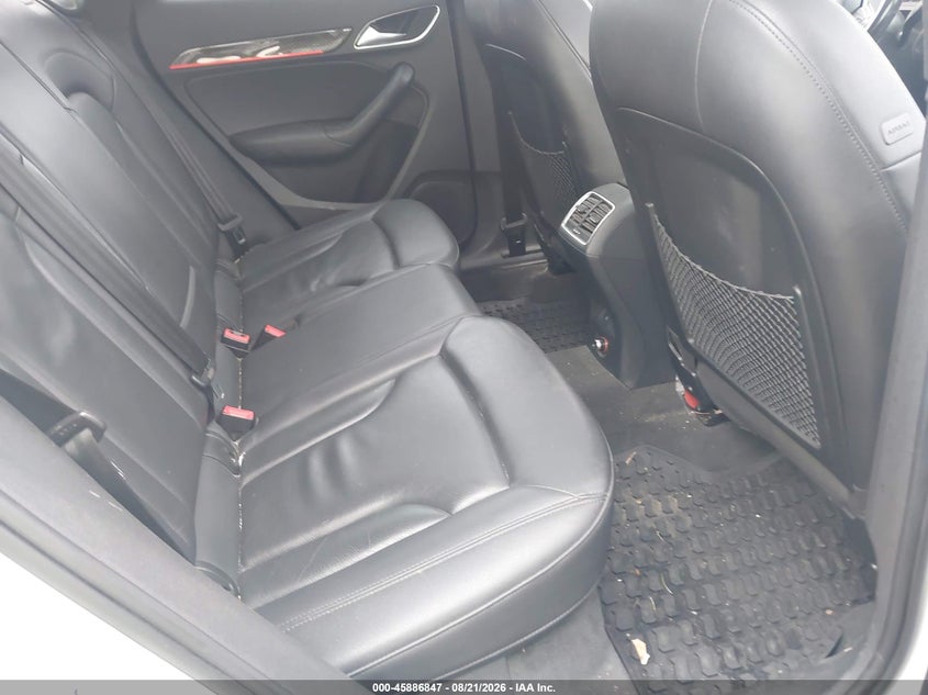 2015 Audi Q3 VIN WA1EFCFS4FR010415 IAAI salvage auction — NORMAL WEAR, Clear (New York), sold $2,400 on 2026-09-20 (photo 8)
