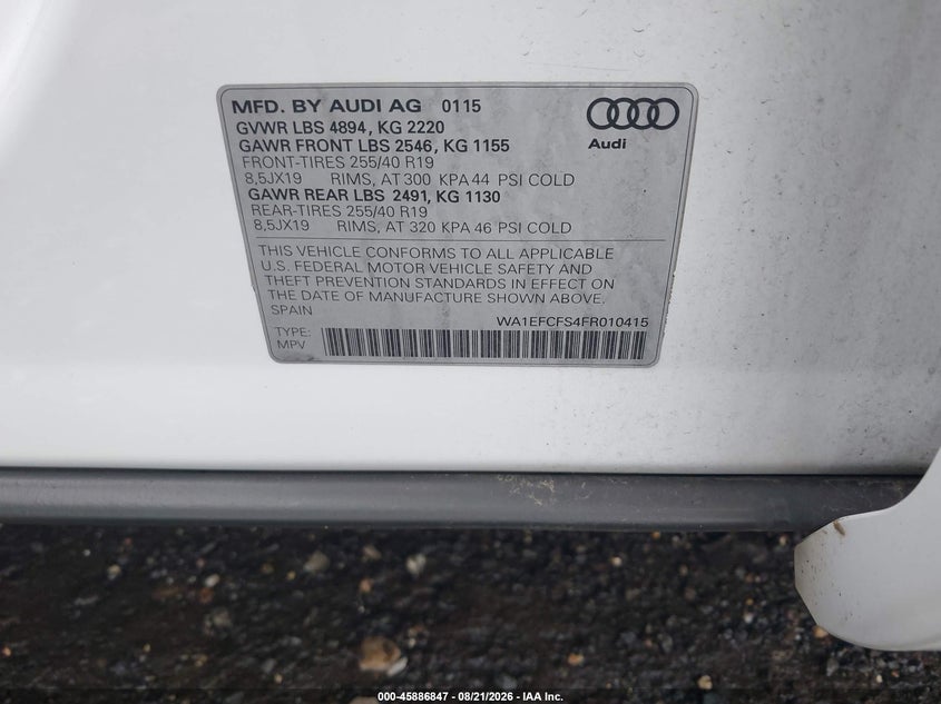 2015 Audi Q3 VIN WA1EFCFS4FR010415 IAAI salvage auction — NORMAL WEAR, Clear (New York), sold $2,400 on 2026-09-20 (photo 9)