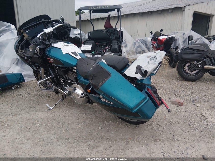 2026 Harley-davidson Road glide VIN 1HD1KH718TB602499 IAAI salvage auction — ROLLOVER, Wait Title, sold $13,750 on 2026-10-06 (photo 3)