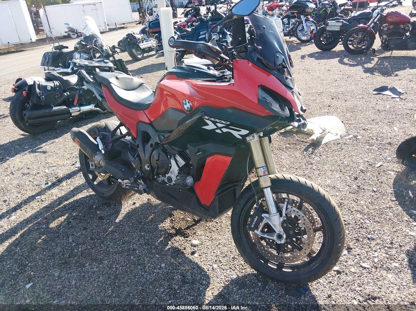 2022 BMW S 1000 VIN WB10E4305N6F39139 — IAAI salvage auction photo