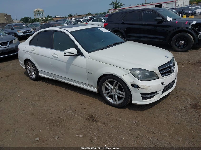 2014 Mercedes-benz C class VIN WDDGF4HB9EA950259 IAAI salvage auction — FRONT END, Clear (New Jersey), sold $1,625 on 2026-08-17 (photo 1)
