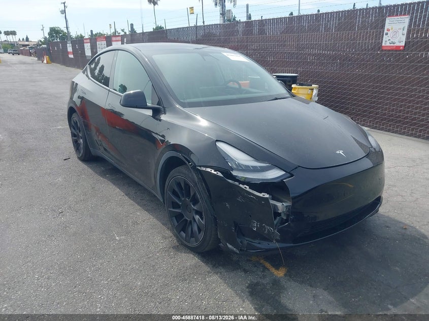 2021 Tesla Model y VIN 5YJYGDEE8MF160595 — IAAI salvage auction photo