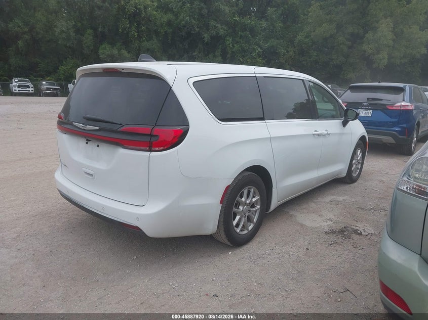 2026 Chrysler Pacifica VIN 2C4RC1BG4TR212831 IAAI salvage auction — LEFT SIDE, Enterprise Vehicles Clear Only (Minnesota), sold $17,900 on 2026-08-19 (photo 4)