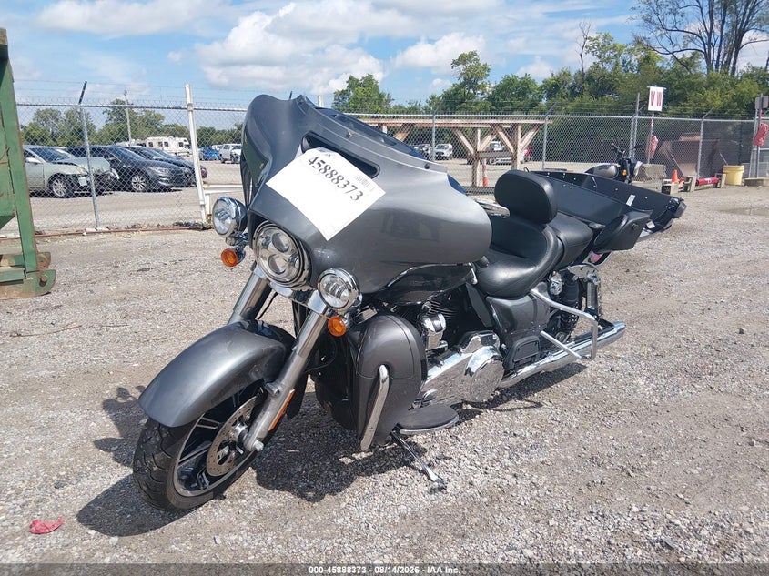 2022 Harley-davidson Electra glide VIN 1HD1KEF18NB656565 IAAI salvage auction — REAR END, Salvage (Ohio), sold $5,350 on 2026-09-19 (photo 2)