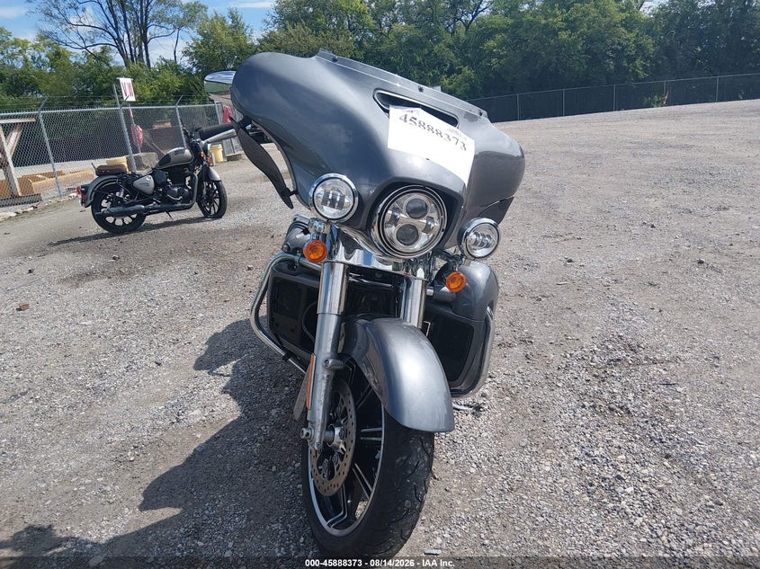 2022 Harley-davidson Electra glide VIN 1HD1KEF18NB656565 IAAI salvage auction — REAR END, Salvage (Ohio), sold $5,350 on 2026-09-19 (photo 5)