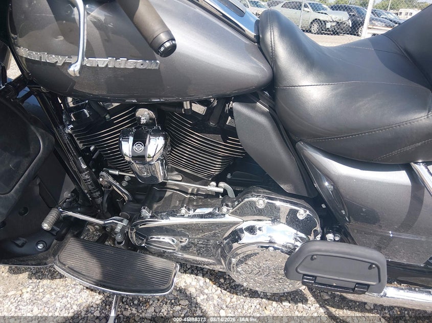 2022 Harley-davidson Electra glide VIN 1HD1KEF18NB656565 IAAI salvage auction — REAR END, Salvage (Ohio), sold $5,350 on 2026-09-19 (photo 9)