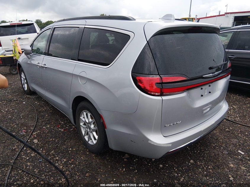2022 Chrysler Pacifica VIN 2C4RC1BG7NR197082 IAAI salvage auction — WATER/FLOOD, Salvage (Ohio), sold $4,100 on 2026-08-27 (photo 3)