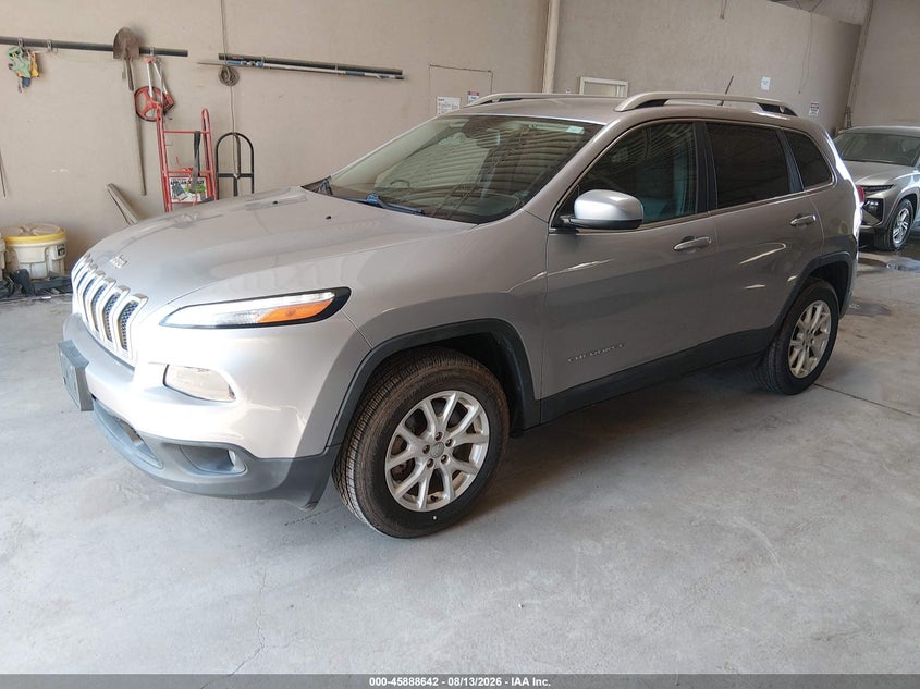 2018 Jeep Cherokee VIN 1C4PJMCB9JD559282 IAAI salvage auction — NORMAL WEAR, Sf97 (Oklahoma), sold $7,200 on 2026-09-16 (photo 2)