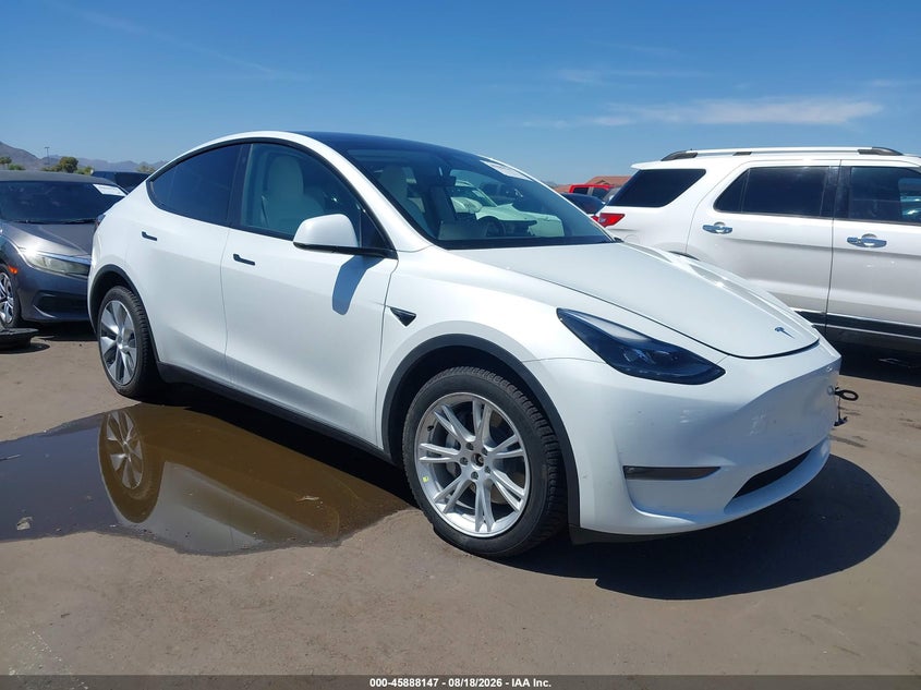 2023 Tesla Model y VIN 7SAYGDEEXPF638927 — IAAI salvage auction photo