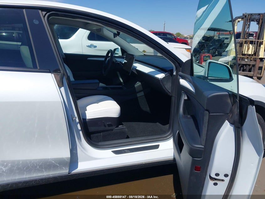 2023 Tesla Model y VIN 7SAYGDEEXPF638927 IAAI salvage auction — LEFT FRONT, Salvage (Arizona), sold $9,700 on 2026-08-30 (photo 5)
