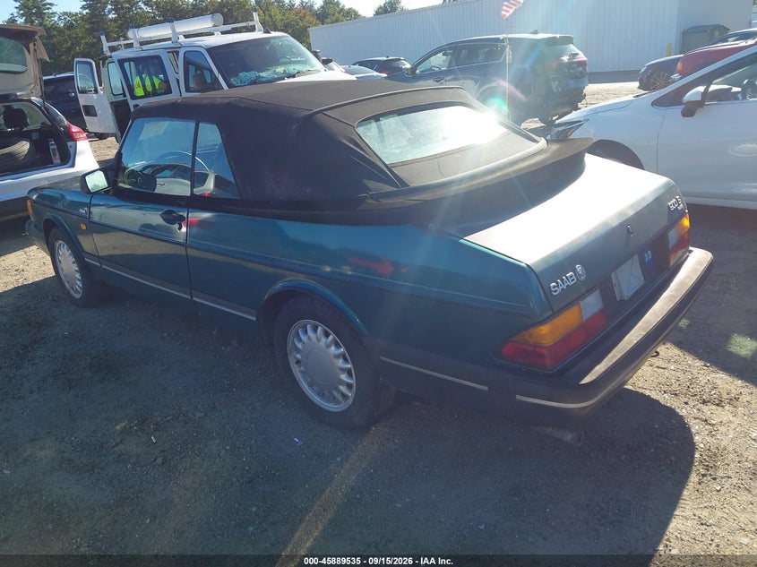 1992 Saab 900 VIN YS3AK75E8N7002842 IAAI salvage auction — NORMAL WEAR, Clear (Massachusetts), sold $400 on 2026-09-18 (photo 3)