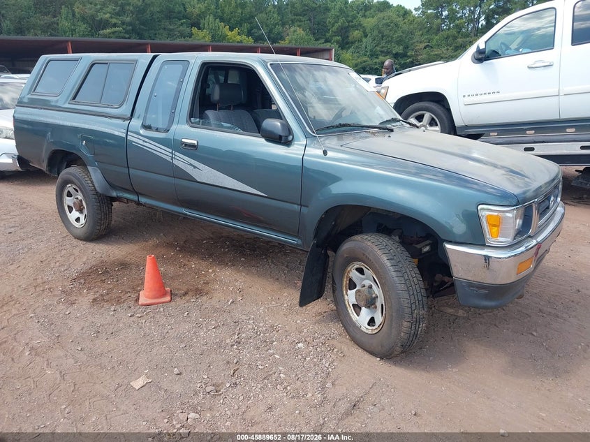 1993 Toyota Pickup VIN 4TAVN13D0PZ118143 — IAAI salvage auction photo