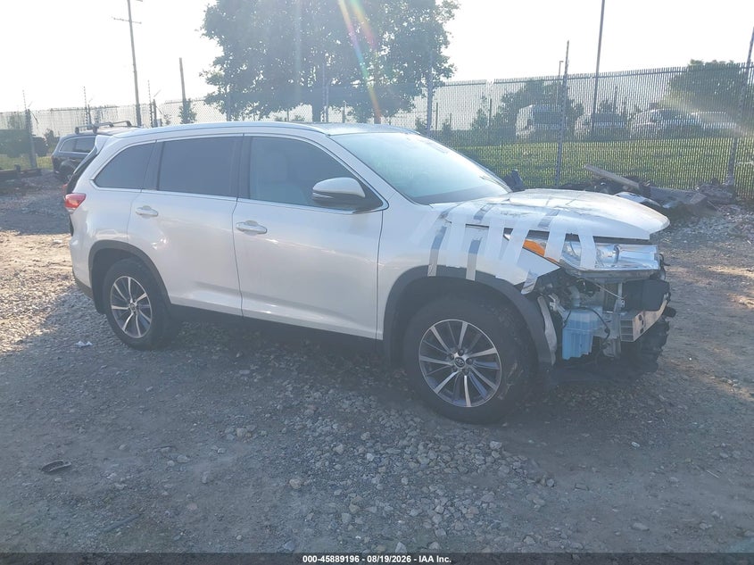 2019 Toyota Highlander VIN 5TDJZRFH0KS597050 — IAAI salvage auction photo