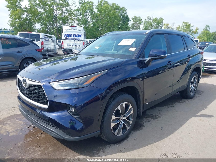 2026 Toyota Highlander VIN 5TDKBRCH1TS724466 IAAI salvage auction — RIGHT REAR, Salvage (Ohio), sold $30,000 on 2026-08-25 (photo 2)