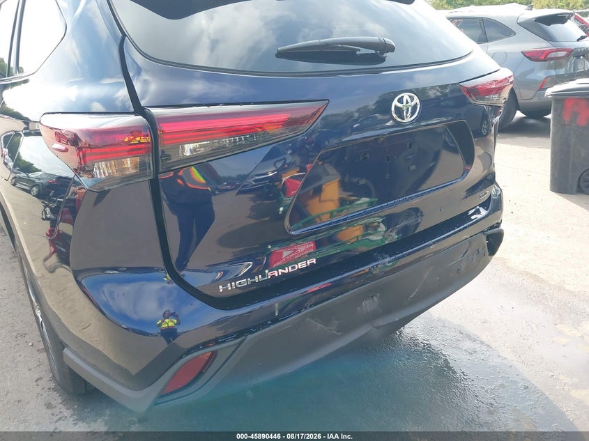 2026 Toyota Highlander VIN 5TDKBRCH1TS724466 IAAI salvage auction — RIGHT REAR, Salvage (Ohio), sold $30,000 on 2026-08-25 (photo 6)