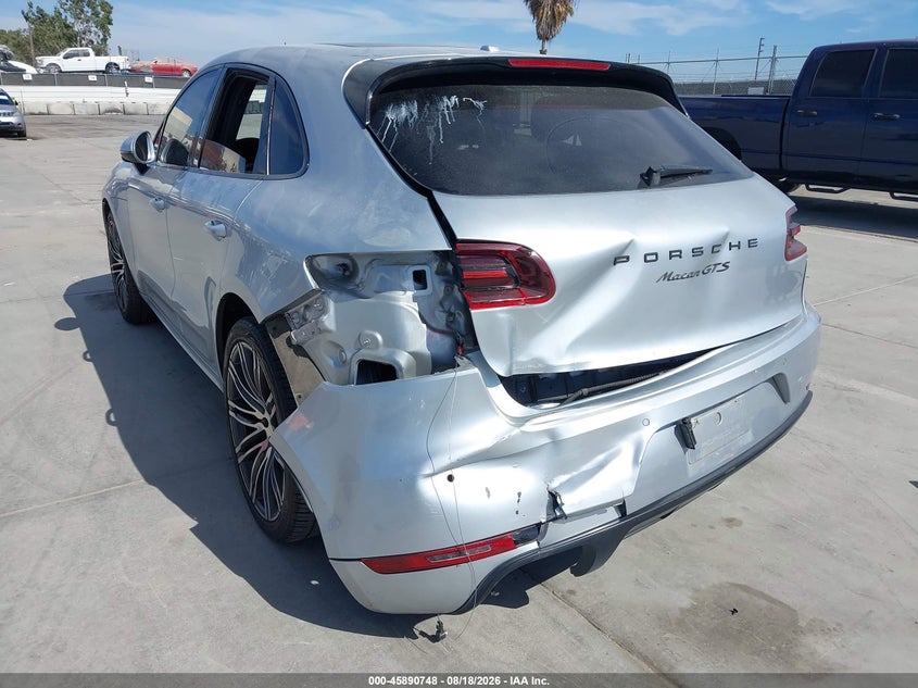 2017 Porsche Macan VIN WP1AG2A59HLB53376 IAAI salvage auction — FRONT & REAR, Wait Title, sold $9,300 on 2026-09-11 (photo 6)