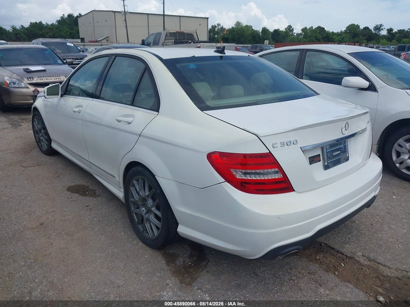 2013 Mercedes-benz C-klasse VIN WDDGF8AB2DR293421 IAAI salvage auction — FRONT END, Original (Texas), sold $1,000 on 2026-08-19 (photo 3)