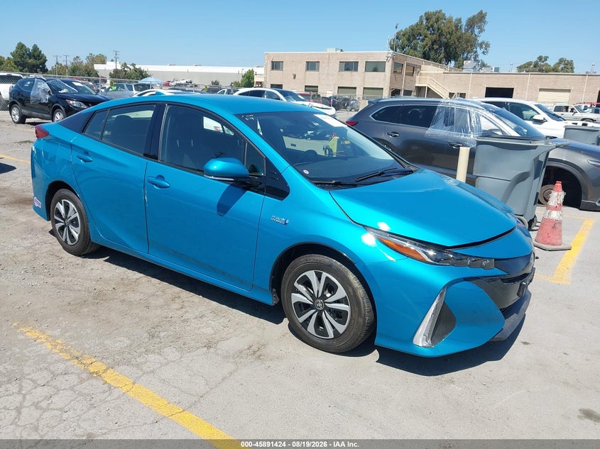 2019 Toyota Prius VIN JTDKARFP5K3114883 — IAAI salvage auction photo
