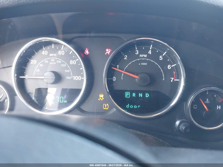 2016 Jeep Wrangler / VIN 1C4HJWDG5GL135641 IAAI salvage auction — SIDE, Wait Title, sold $5,300 on 2026-09-07 (photo 7)