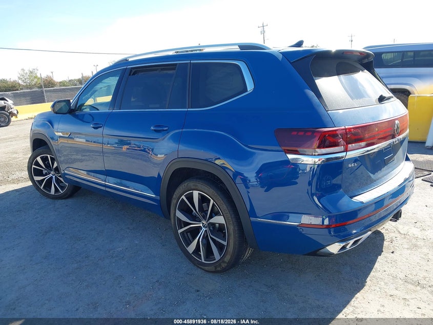 2025 Volkswagen Atlas VIN 1V2FR2CA6SC518937 IAAI salvage auction — SIDE, Salvage Title, sold $14,150 on 2026-09-24 (photo 3)