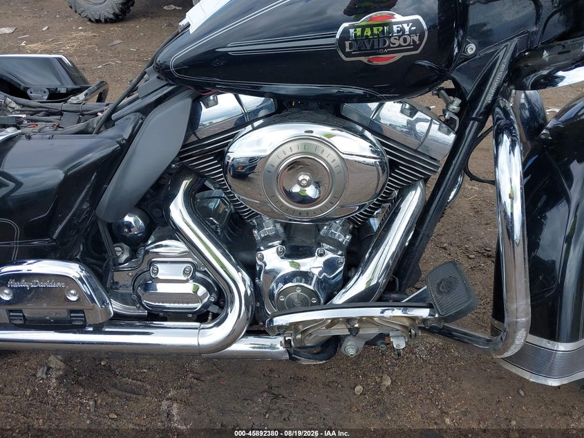 2010 Harley-davidson Flhtcu VIN 1HD1FC413AB604900 IAAI salvage auction — FRONT END, Salvage (Ohio), sold $25 on 2026-09-16 (photo 8)