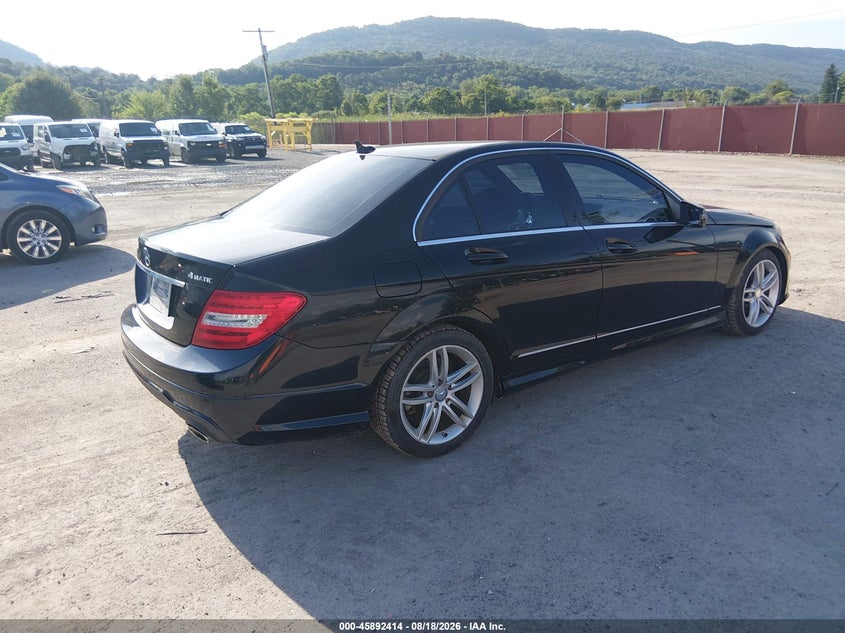 2012 Mercedes-benz C class VIN WDDGF8BB5CR203109 IAAI salvage auction — NORMAL WEAR, Clear (Pennsylvania), sold $1,850 on 2026-08-19 (photo 4)
