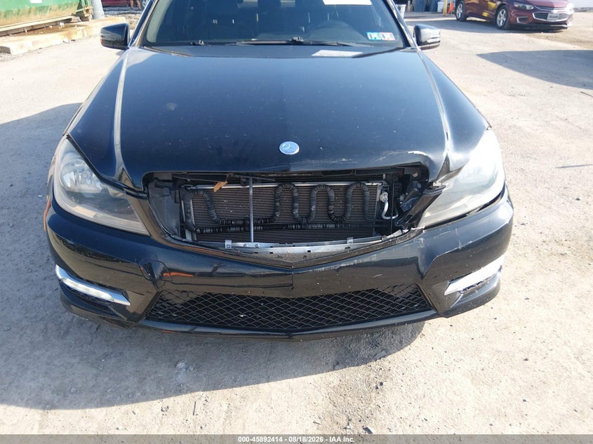 2012 Mercedes-benz C class VIN WDDGF8BB5CR203109 IAAI salvage auction — NORMAL WEAR, Clear (Pennsylvania), sold $1,850 on 2026-08-19 (photo 6)