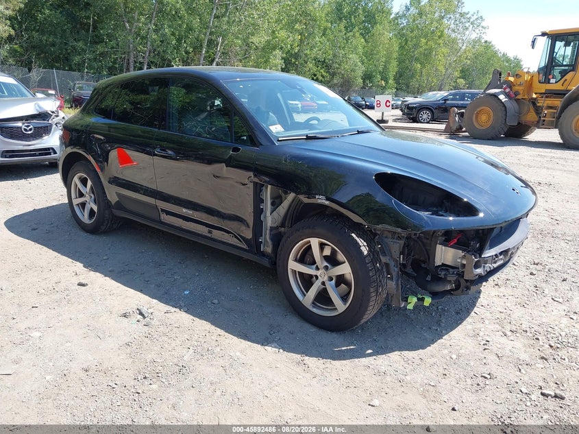 2018 Porsche Macan VIN WP1AA2A58JLB18822 — IAAI salvage auction photo