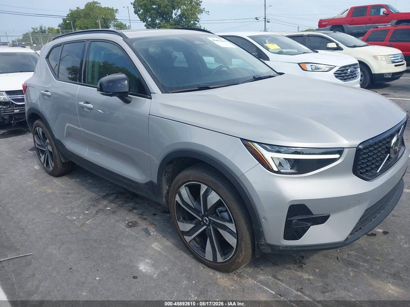 2025 Volvo Xc40 VIN YV4L12UC0S2593227 — IAAI salvage auction photo