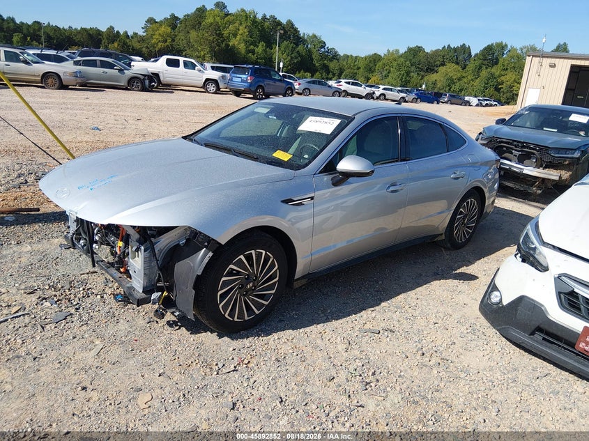2025 Hyundai Sonata VIN KMHL34JJ0SA121705 IAAI salvage auction — FRONT END, Salvage (North Carolina), sold $9,700 on 2026-09-13 (photo 2)