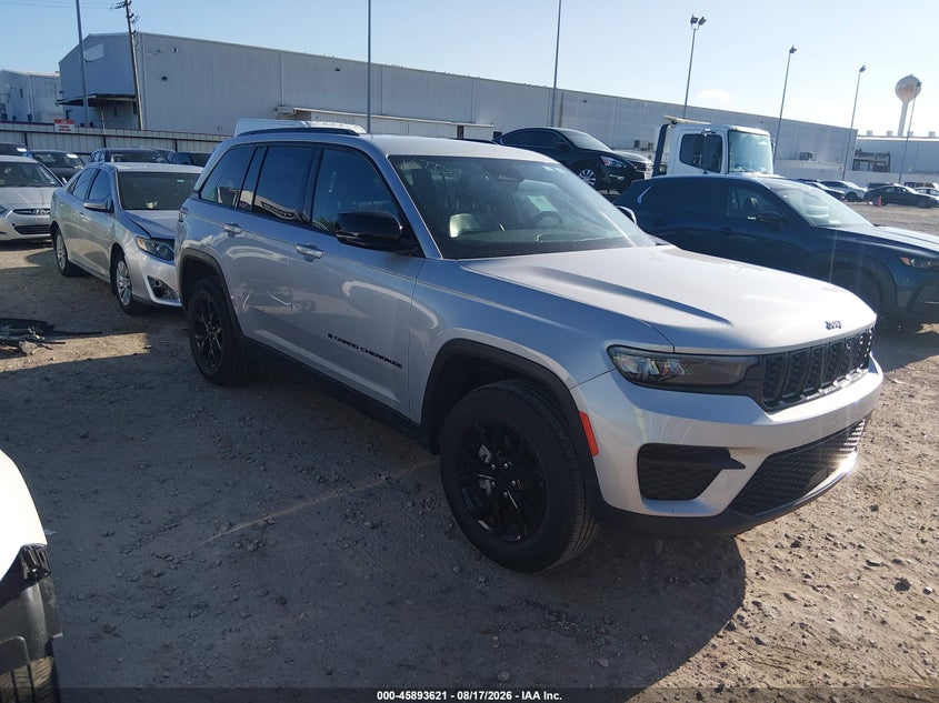 2025 Jeep Grand cherokee VIN 1C4RJHAG4S8657435 — IAAI salvage auction photo