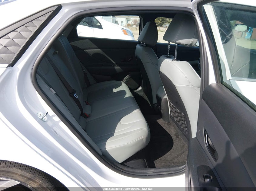 2025 Hyundai Elantra VIN KMHLN4DJ5SU168359 IAAI salvage auction — NORMAL WEAR, Salvage Title, sold $9,200 on 2026-08-22 (photo 8)