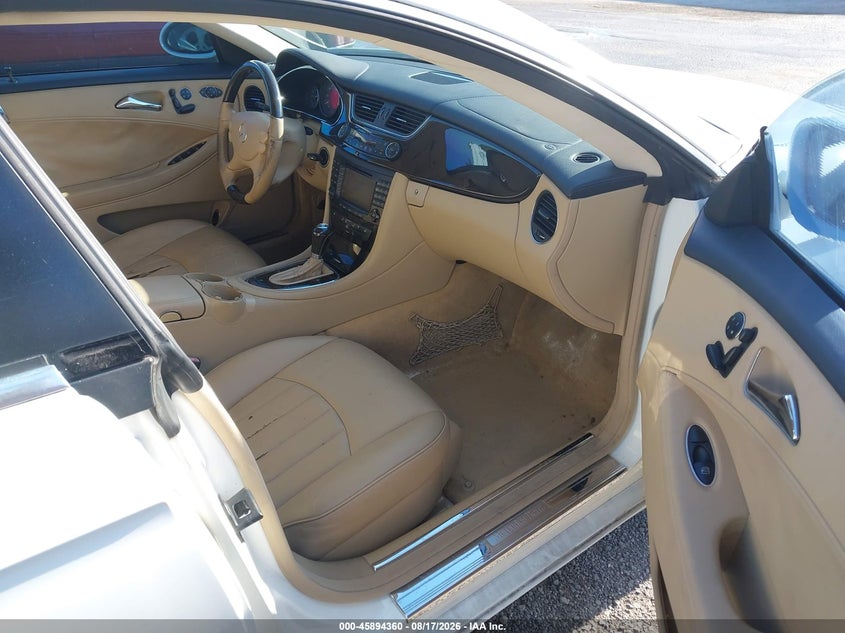 2006 Mercedes-benz Cls-klasse VIN WDDDJ75X86A018171 IAAI salvage auction — NORMAL WEAR, Clear (Florida), sold $475 on 2026-08-19 (photo 5)