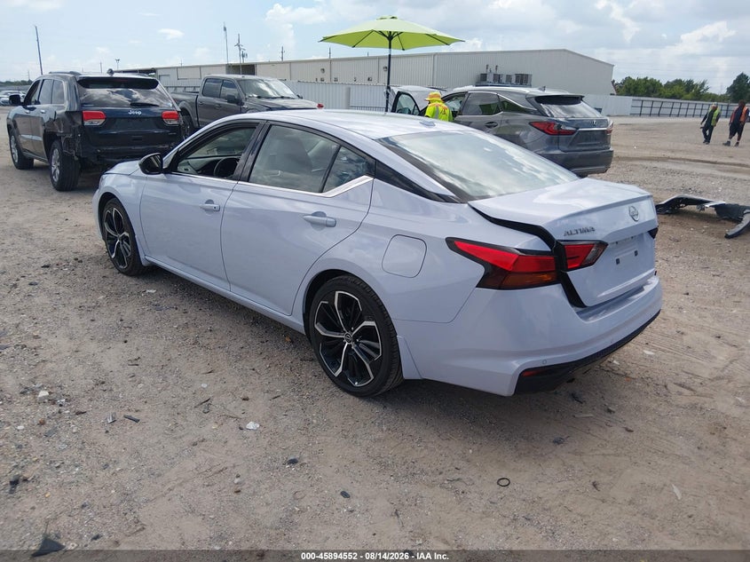 2025 Nissan Altima VIN 1N4BL4CV8SN357551 IAAI salvage auction — REAR END, Wait Title, sold $9,550 on 2026-08-20 (photo 3)