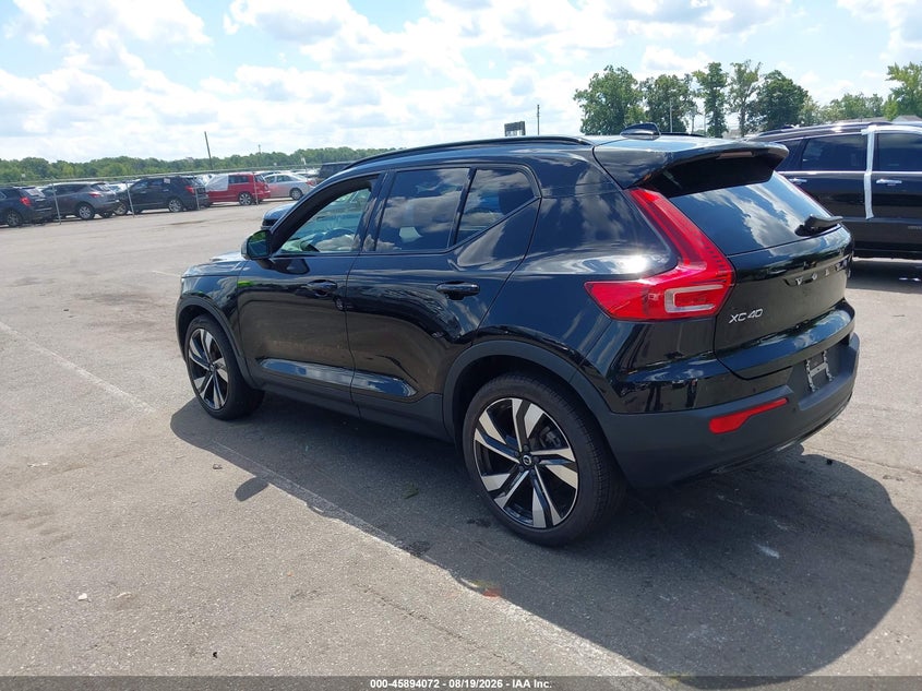 2023 Volvo Xc40 VIN YV4L12UW3P2110797 IAAI salvage auction — WATER/FLOOD, Salvage (Idaho), sold $8,300 on 2026-08-29 (photo 3)